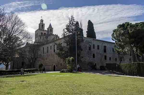 Barcelona - Sant Cugat del Valles 01 - monasterio de Sant Cugat.jpg